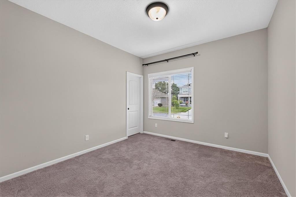 1829 Northeast Riley Drive Lee's Summit, MO 64086 - Photo 15 of 40