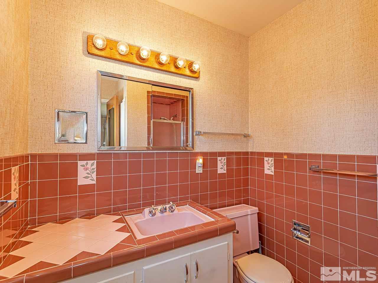 998 Bowman Drive Reno, NV 89503 - Photo 13 of 26 Photo 13
