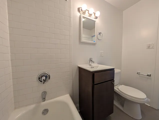 $1,650 | 2936 West Palmer Street, Unit 405, Chicago, IL 60647
