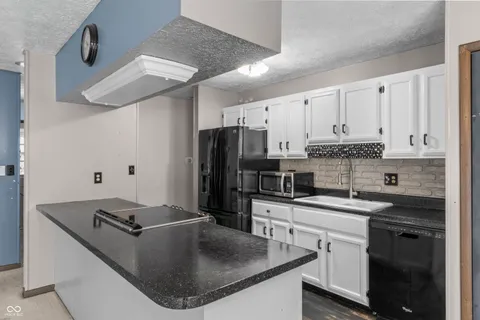 $199,900 | 4257 North Vinewood Avenue, Indianapolis, IN 46254