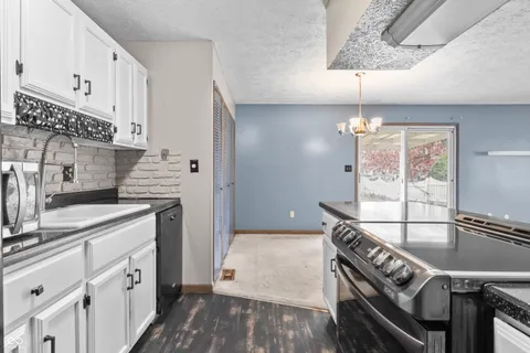 $199,900 | 4257 North Vinewood Avenue, Indianapolis, IN 46254