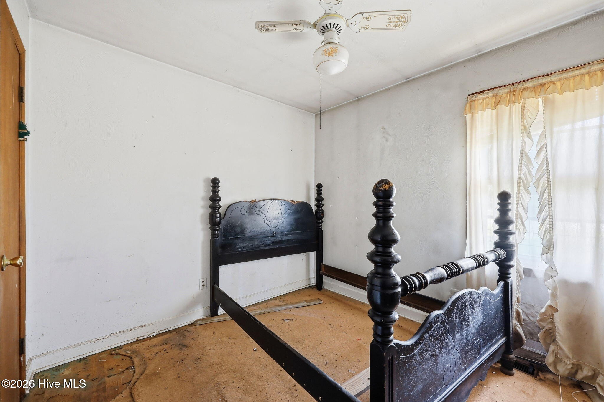 204 West John Thompson Road Colerain, NC 27924 - Photo 16 of 50 Room