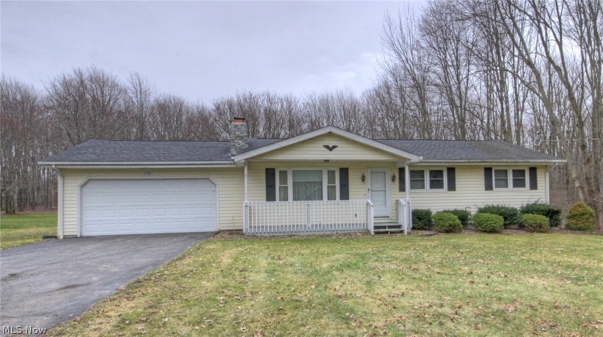6785 Struthers Road Youngstown, OH 44514 - Photo 1 of 10 Gallery Image 1
