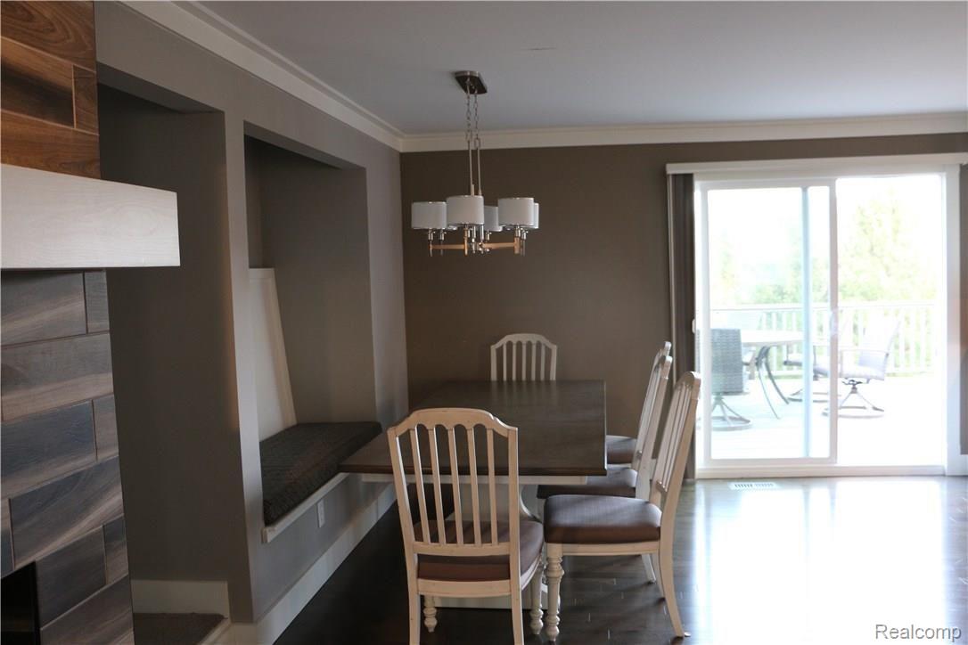 71950 Dequindre Road Romeo, MI 48065 - Photo 12 of 39 Dining Nook off kitchen