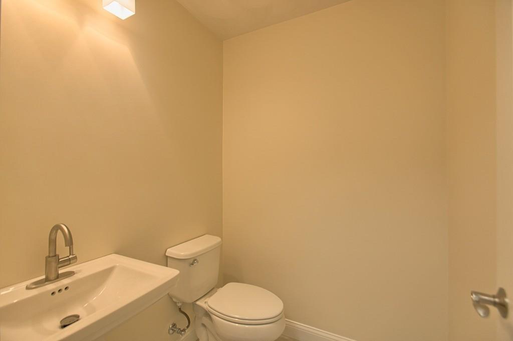 6 Border Road Tewksbury, MA 01876 - Photo 17 of 32