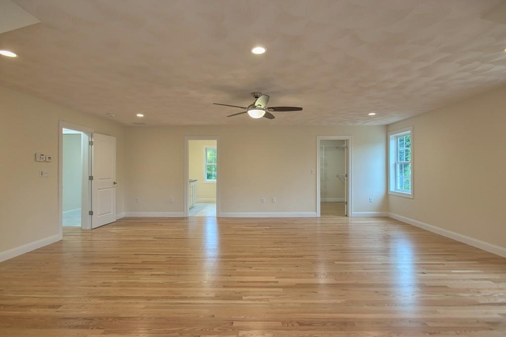 6 Border Road Tewksbury, MA 01876 - Photo 24 of 32