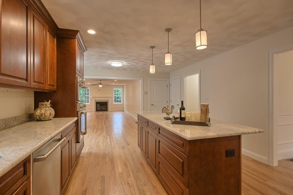 6 Border Road Tewksbury, MA 01876 - Photo 6 of 32