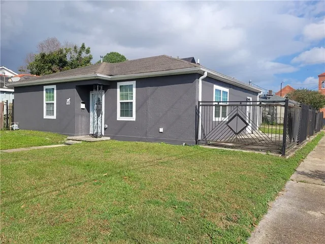 $1,900 | 8603 Stroelitz Street, New Orleans, LA 70118