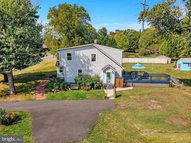 a view of a house with garden