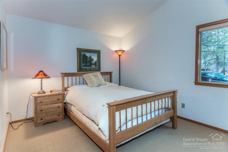 2 Rhododendron Lane Sunriver, OR 97707 - Photo 16 of 24 Additional Photo