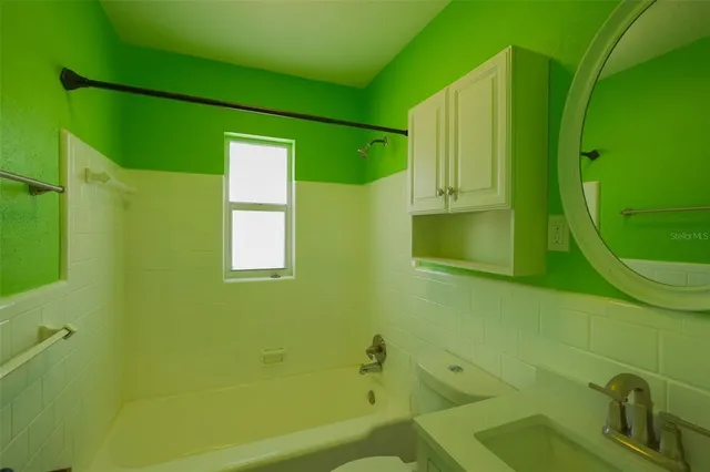 $1,600 | 115 145th Avenue, Unit 3, Madeira Beach, FL 33708