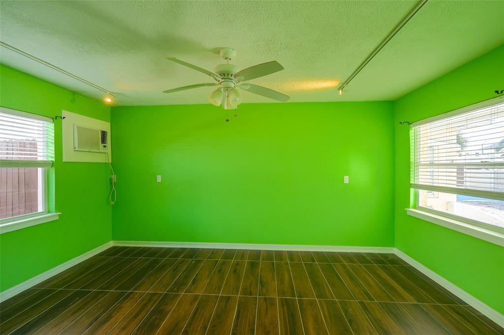 115 145th Avenue, Unit 3 Madeira Beach, FL 33708 - Photo 16 of 32