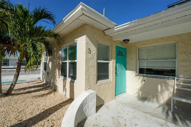 $1,600 | 115 145th Avenue, Unit 3, Madeira Beach, FL 33708