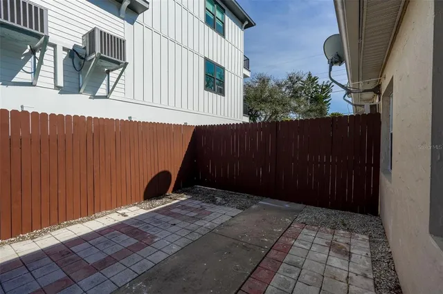 $1,600 | 115 145th Avenue, Unit 3, Madeira Beach, FL 33708