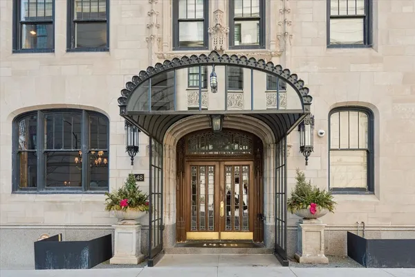 $589,000 | 1448 North Lake Shore Drive, Unit 3C, Chicago, IL 60610