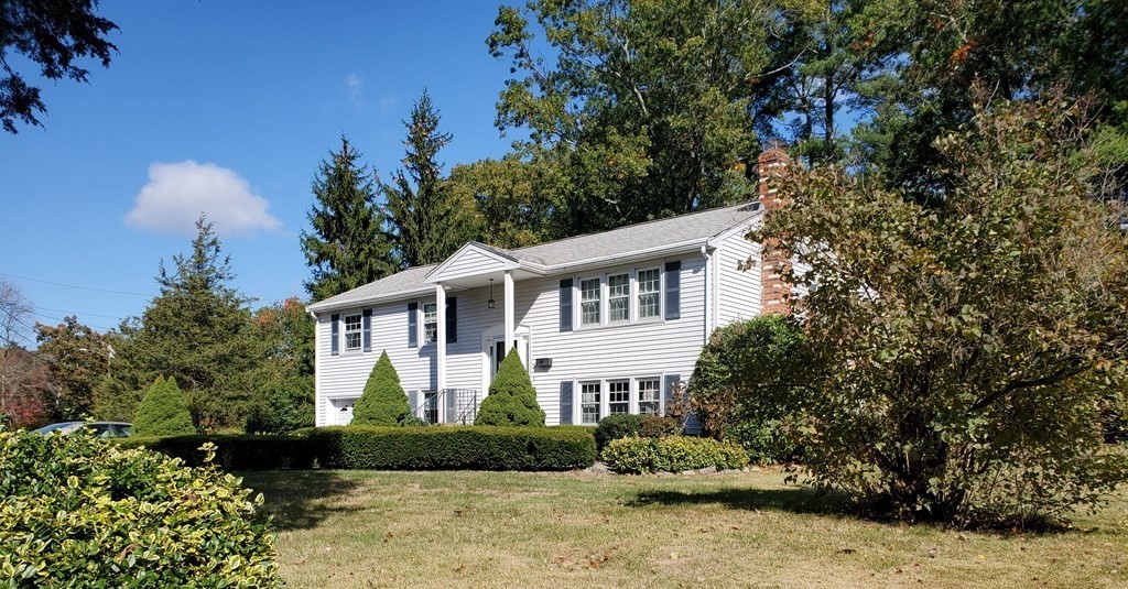 16 Blackington Road Foxboro, MA 02035 - Photo 1 of 31 Gallery Image 1
