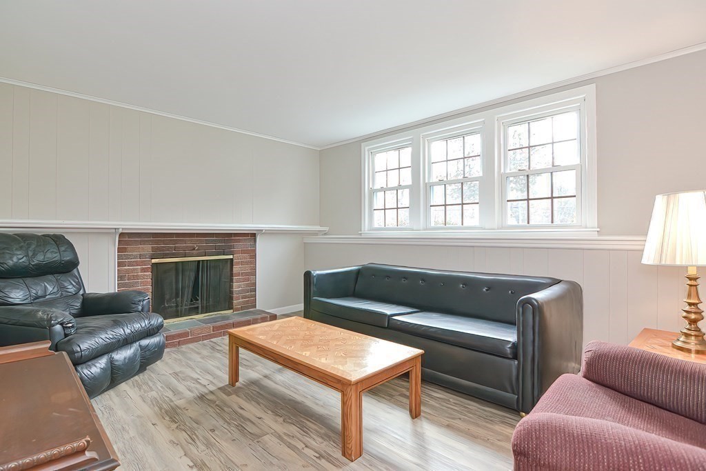 16 Blackington Road Foxboro, MA 02035 - Photo 22 of 31 Gallery Image 22