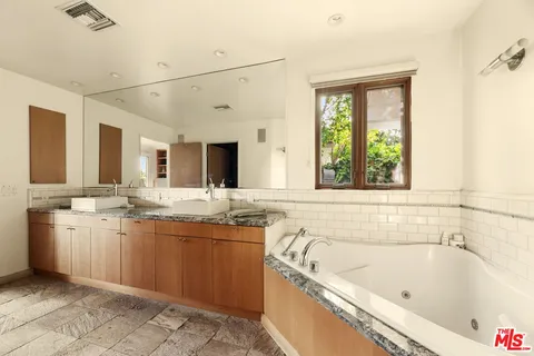 $3,489,000 | 8410 Edwin Drive, Los Angeles, CA 90046