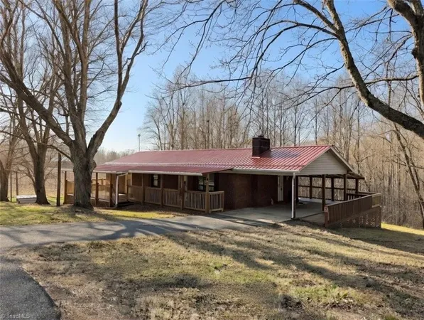 $257,000 | 1433 Gray Cir Road, Westfield, NC 27053