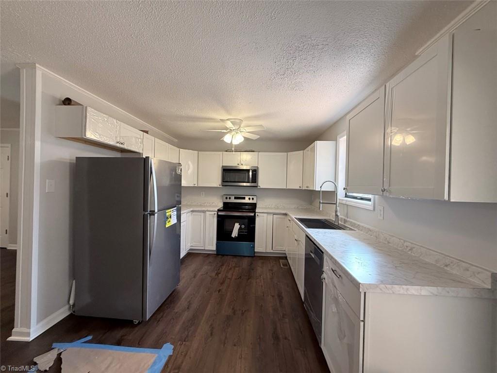 1433 Gray Cir Road Westfield, NC 27053 - Photo 2 of 18