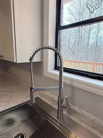 $257,000 | 1433 Gray Cir Road, Westfield, NC 27053