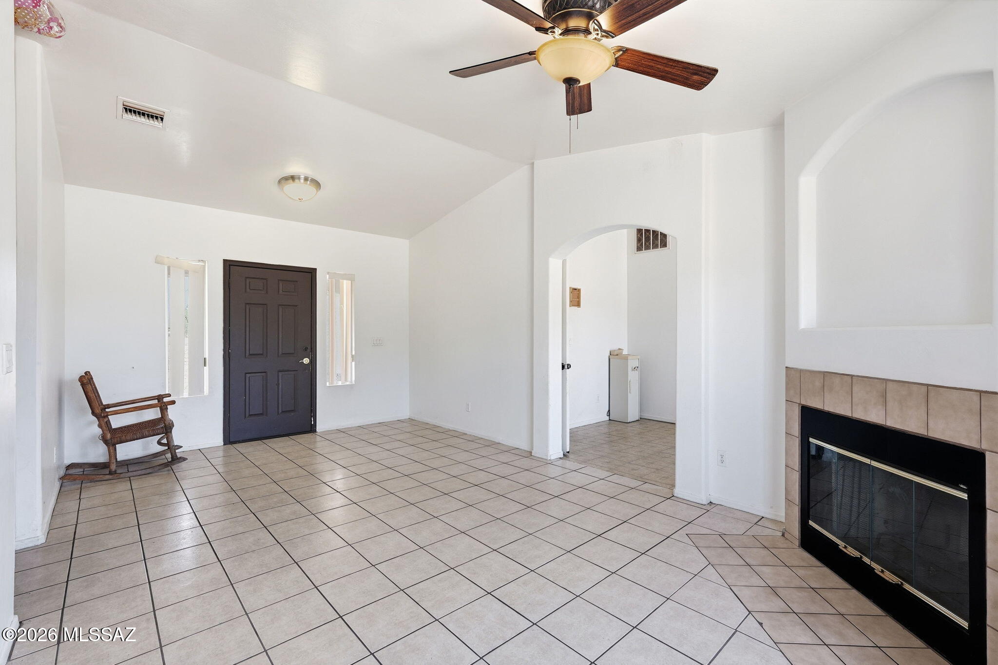 437 Camino Hombre De Oro Rio Rico, AZ 85648 - Photo 3 of 12 Living Room