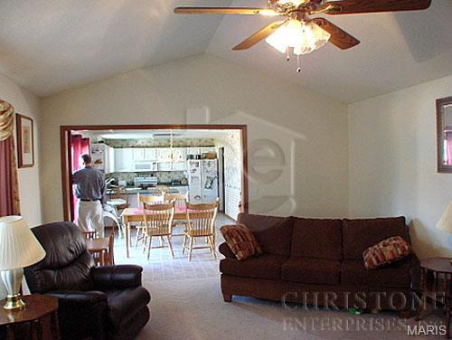 107 Harbor Point Belleville, IL 62221 - Photo 4 of 32 Gallery Image 4