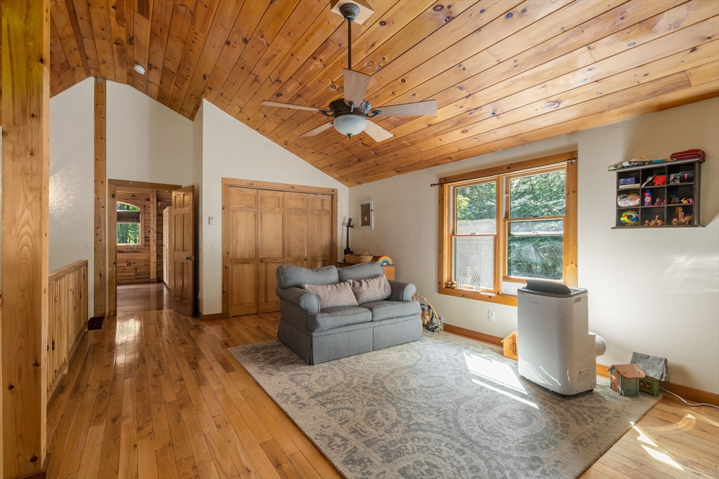 138 Chocolog Road Uxbridge, MA 01569 - Photo 19 of 39 Gallery Image 19