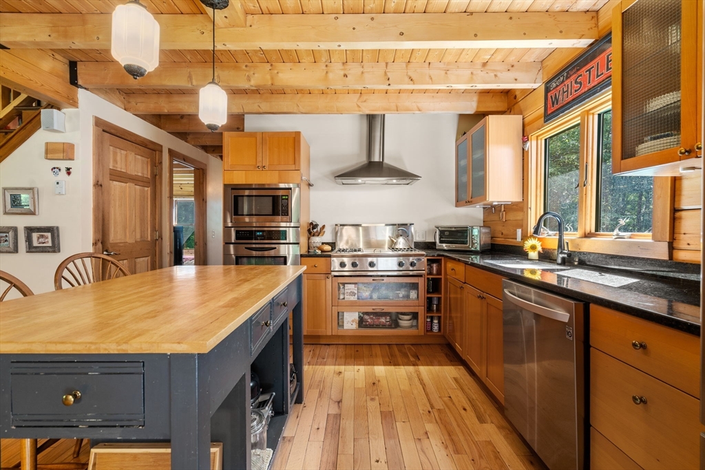 138 Chocolog Road Uxbridge, MA 01569 - Photo 8 of 39 Gallery Image 8