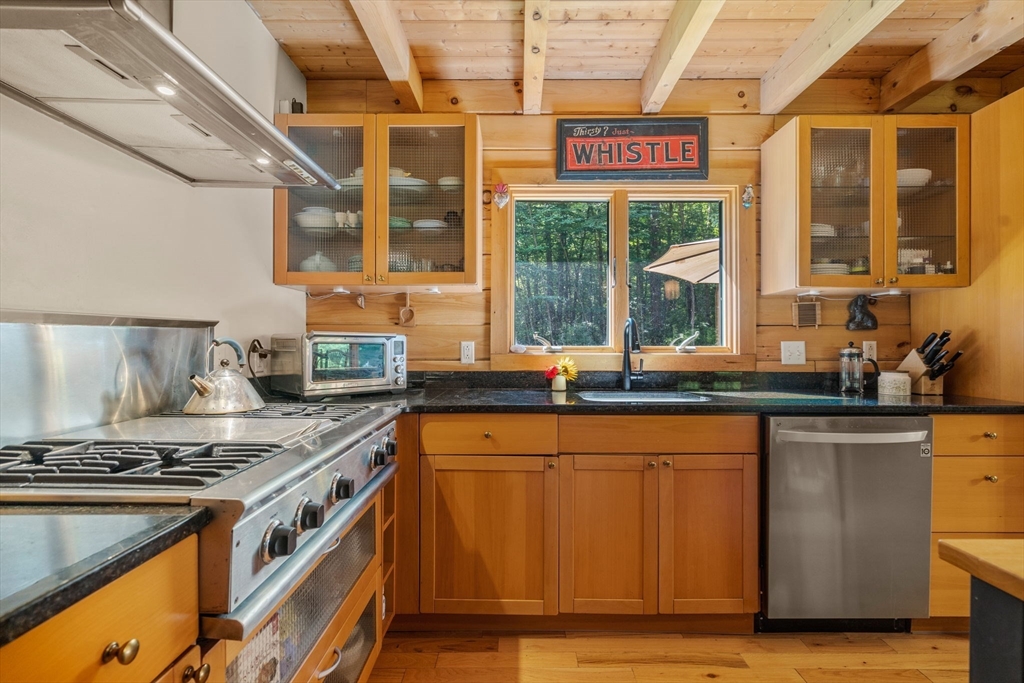 138 Chocolog Road Uxbridge, MA 01569 - Photo 9 of 39 Gallery Image 9