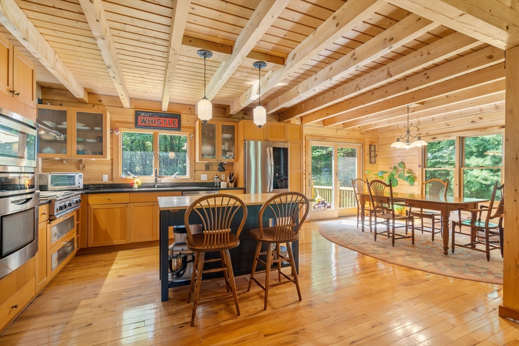 138 Chocolog Road Uxbridge, MA 01569 - Photo 10 of 39 Gallery Image 10