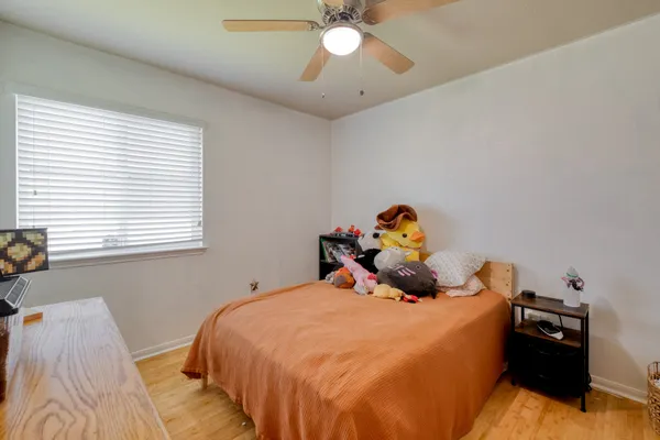 $215,000 | 174 Falcon Drive, Luling, TX 78648