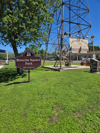 $215,000 | 174 Falcon Drive, Luling, TX 78648