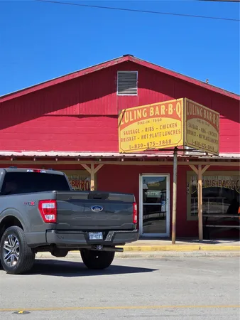 $215,000 | 174 Falcon Drive, Luling, TX 78648