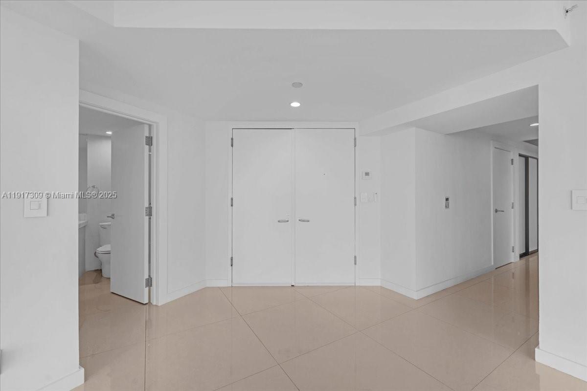 2127 Brickell Avenue, Unit 1701 Miami, FL 33129 - Photo 11 of 95