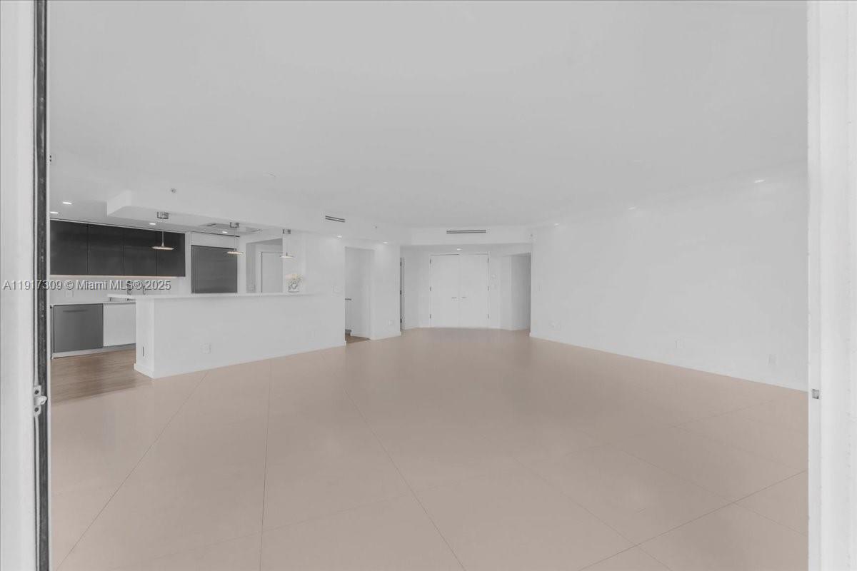 2127 Brickell Avenue, Unit 1701 Miami, FL 33129 - Photo 13 of 95