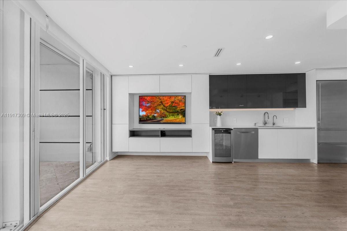 2127 Brickell Avenue, Unit 1701 Miami, FL 33129 - Photo 19 of 95