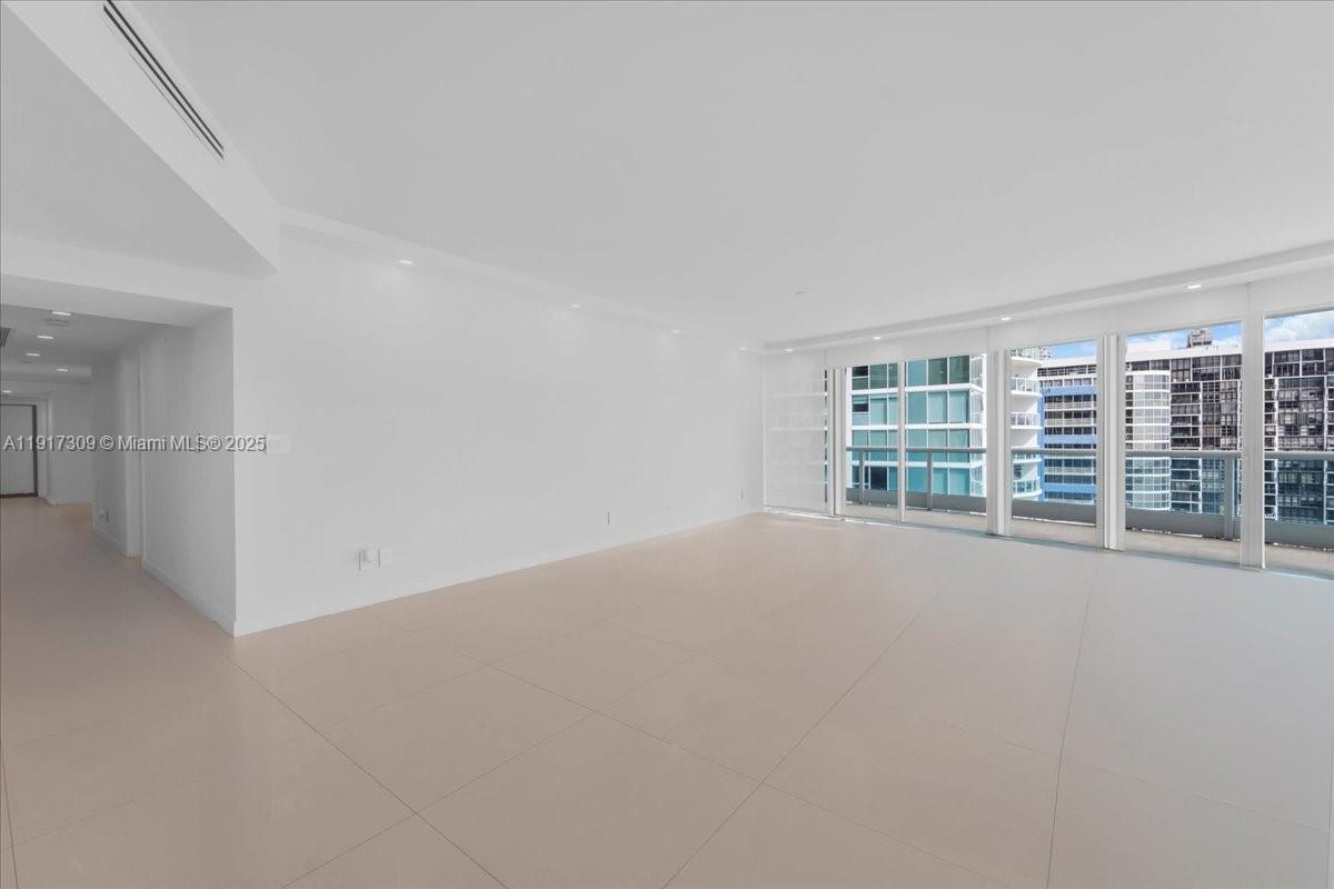 2127 Brickell Avenue, Unit 1701 Miami, FL 33129 - Photo 27 of 95