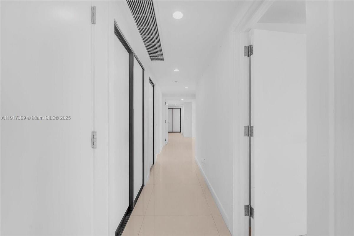 2127 Brickell Avenue, Unit 1701 Miami, FL 33129 - Photo 30 of 95