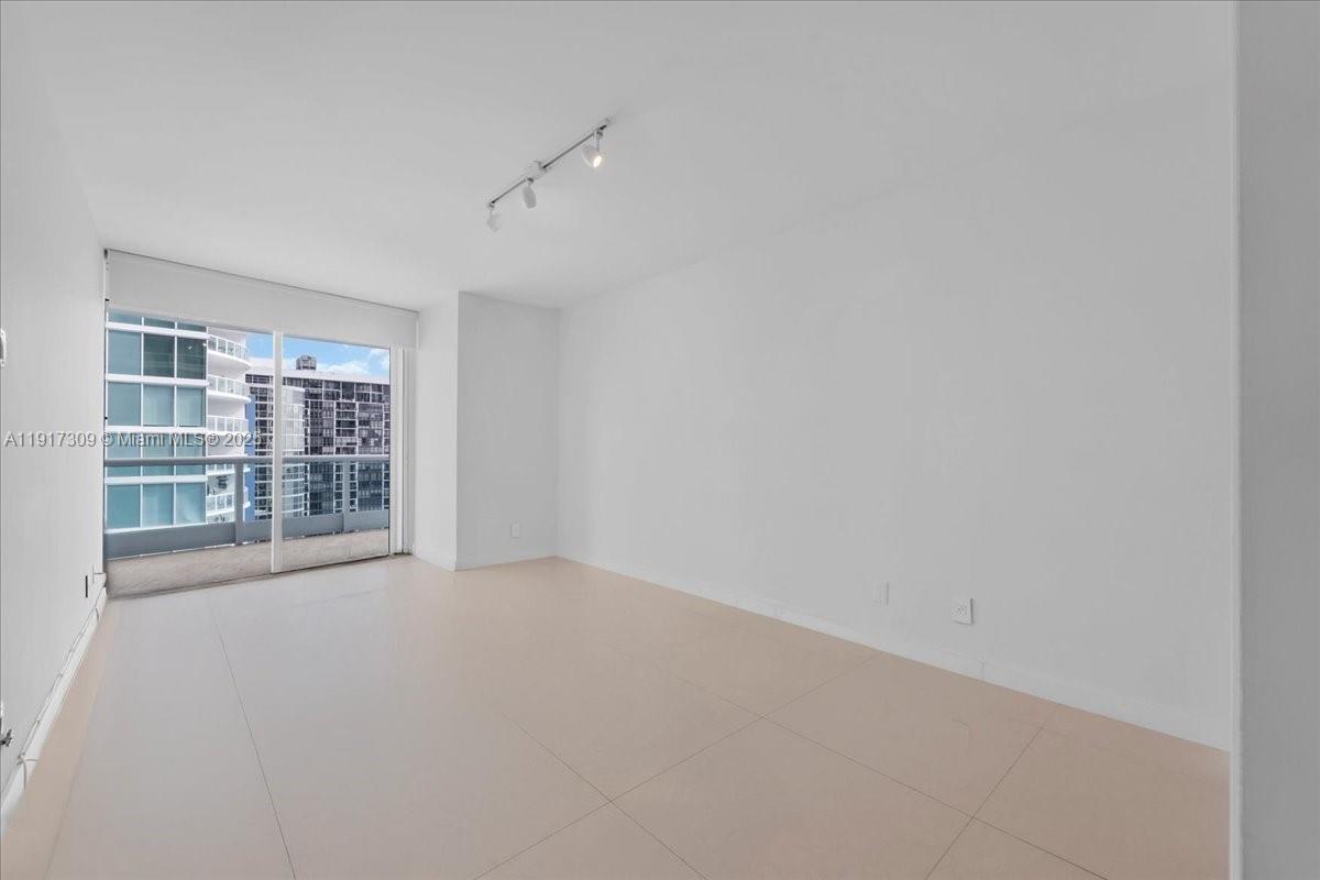 2127 Brickell Avenue, Unit 1701 Miami, FL 33129 - Photo 31 of 95