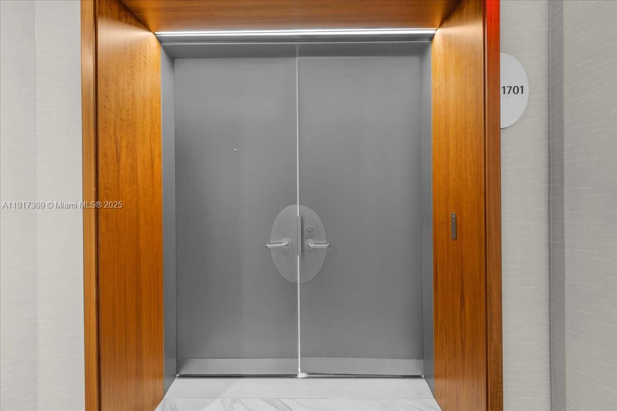 2127 Brickell Avenue, Unit 1701 Miami, FL 33129 - Photo 4 of 95