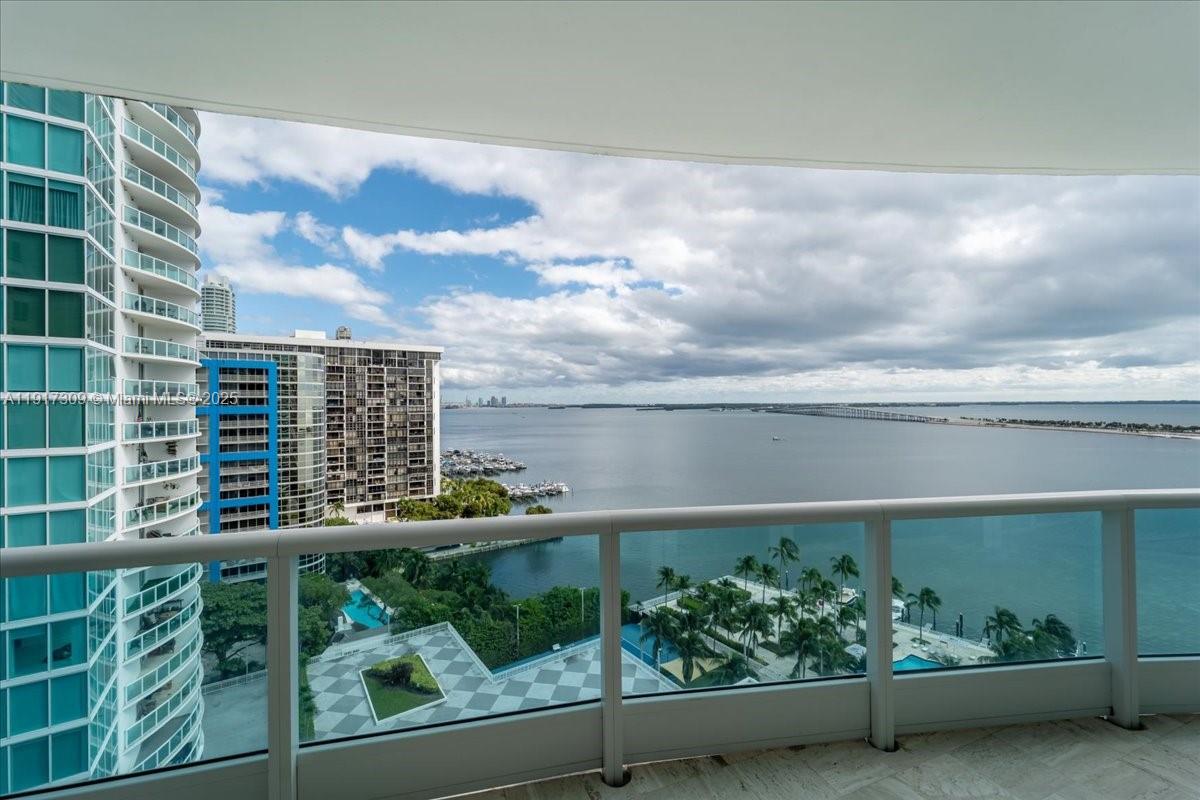 2127 Brickell Avenue, Unit 1701 Miami, FL 33129 - Photo 45 of 95