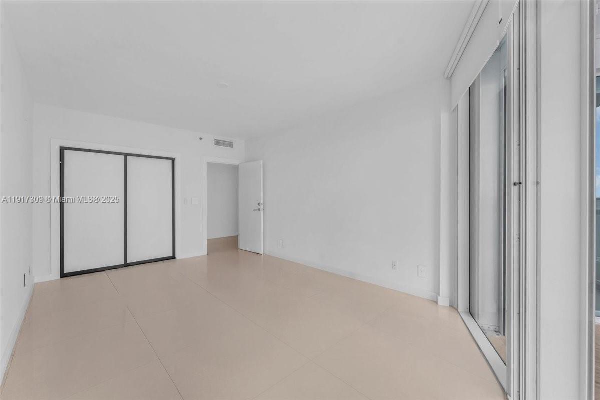 2127 Brickell Avenue, Unit 1701 Miami, FL 33129 - Photo 47 of 95