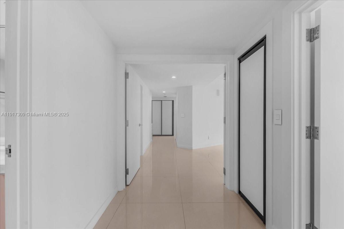 2127 Brickell Avenue, Unit 1701 Miami, FL 33129 - Photo 48 of 95