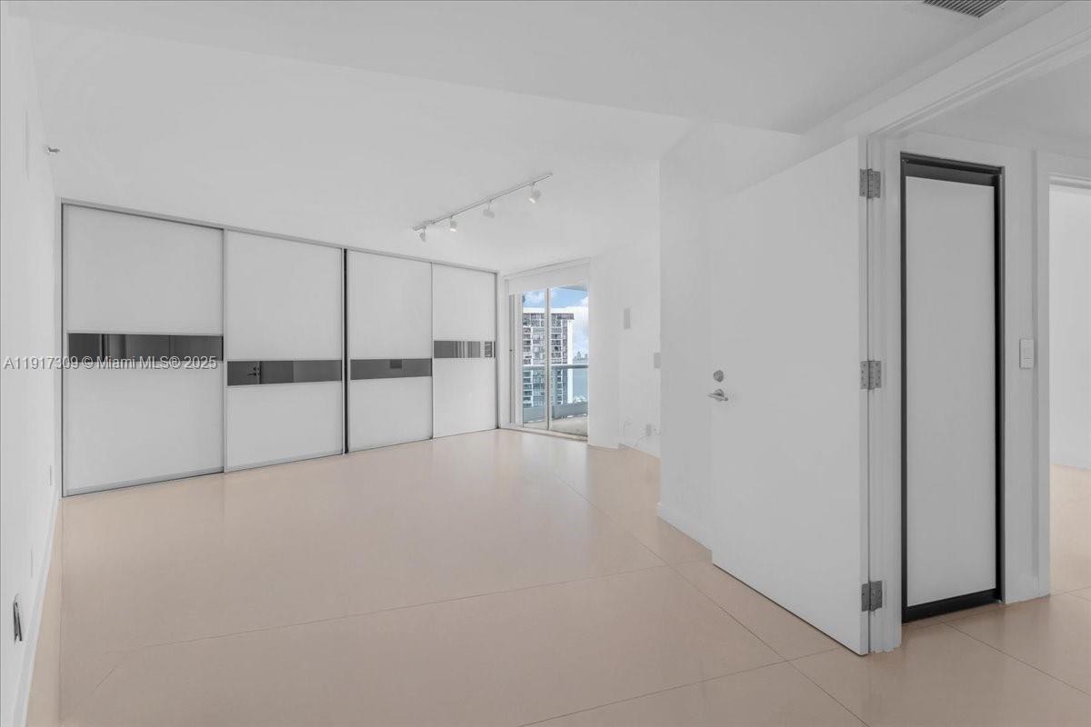 2127 Brickell Avenue, Unit 1701 Miami, FL 33129 - Photo 50 of 95