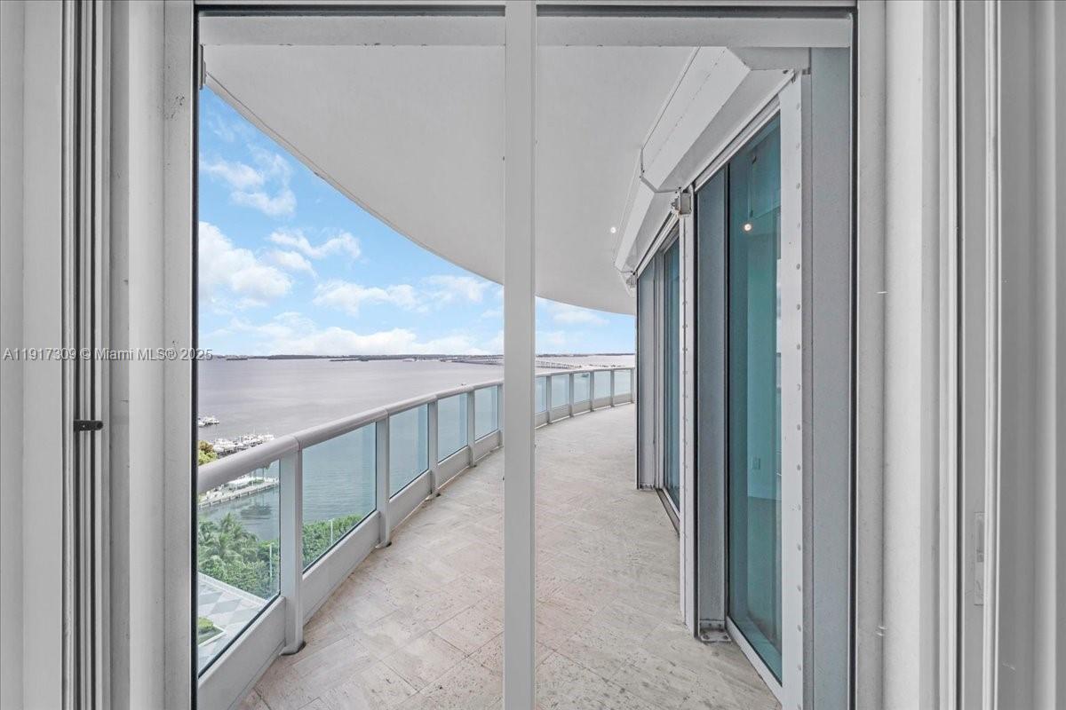 2127 Brickell Avenue, Unit 1701 Miami, FL 33129 - Photo 52 of 95