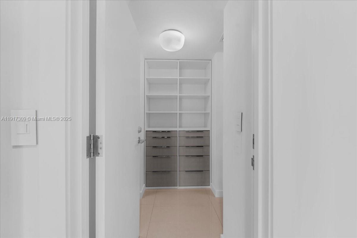 2127 Brickell Avenue, Unit 1701 Miami, FL 33129 - Photo 57 of 95