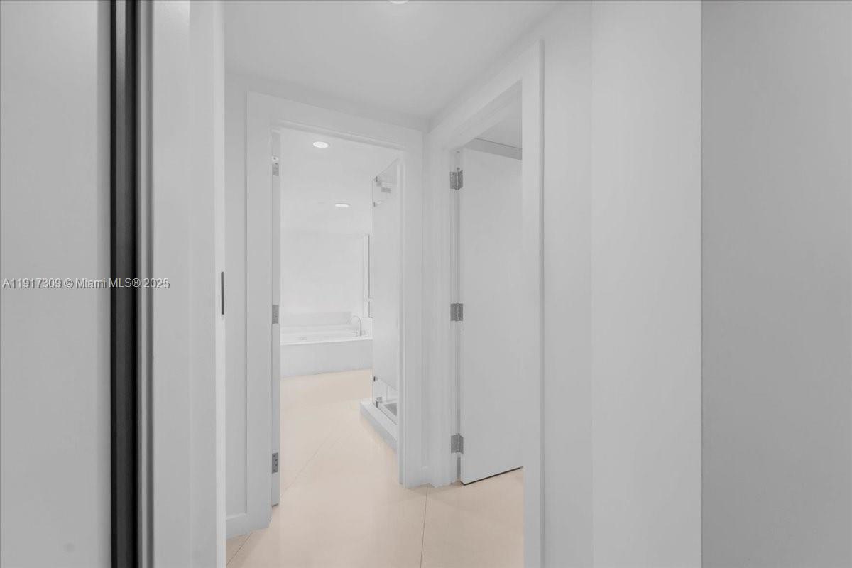 2127 Brickell Avenue, Unit 1701 Miami, FL 33129 - Photo 62 of 95