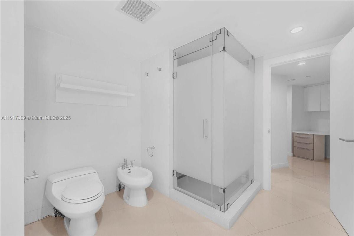 2127 Brickell Avenue, Unit 1701 Miami, FL 33129 - Photo 69 of 95