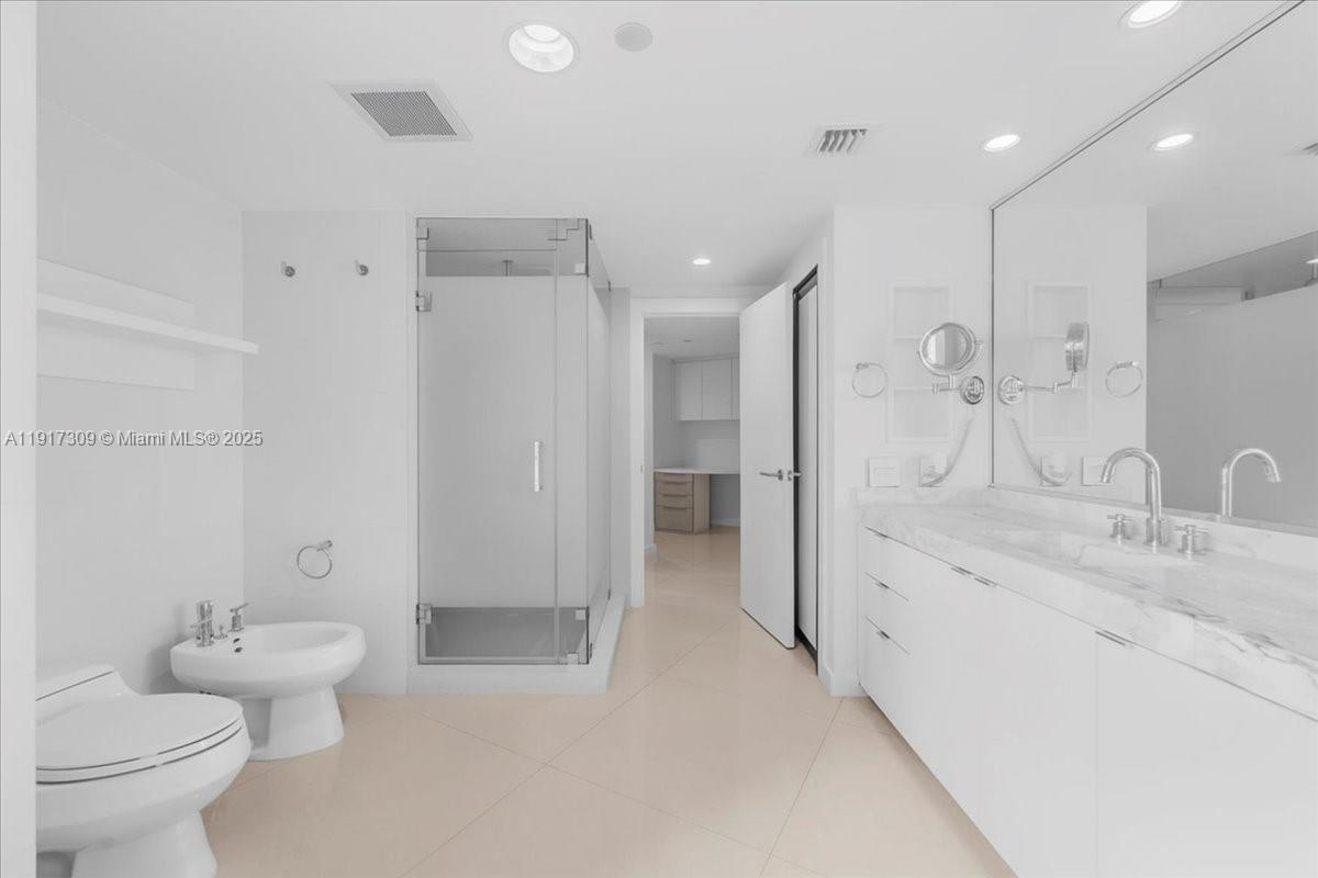 2127 Brickell Avenue, Unit 1701 Miami, FL 33129 - Photo 71 of 95